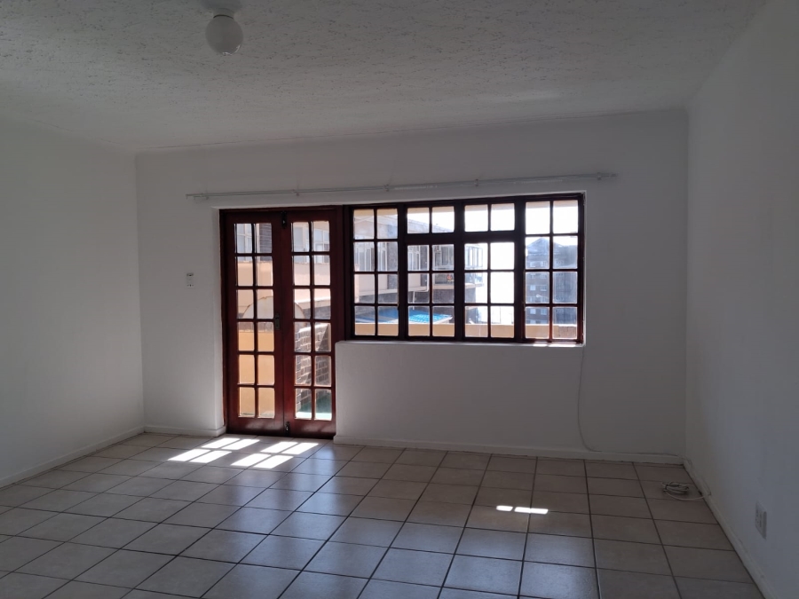 To Let 1 Bedroom Property for Rent in Quigney Eastern Cape